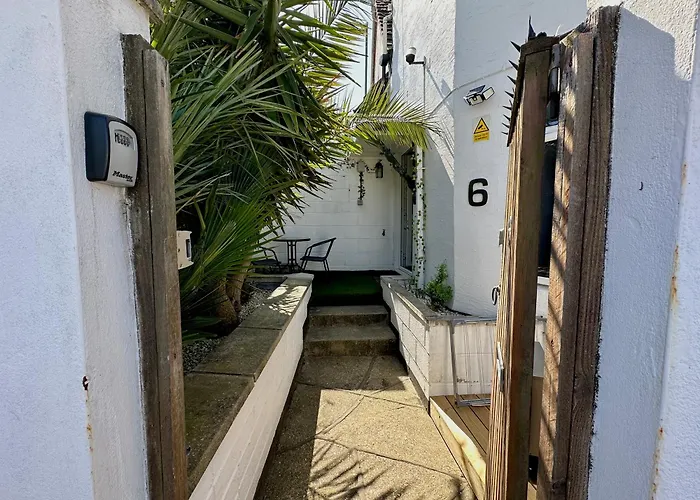 'S Hidden Garden